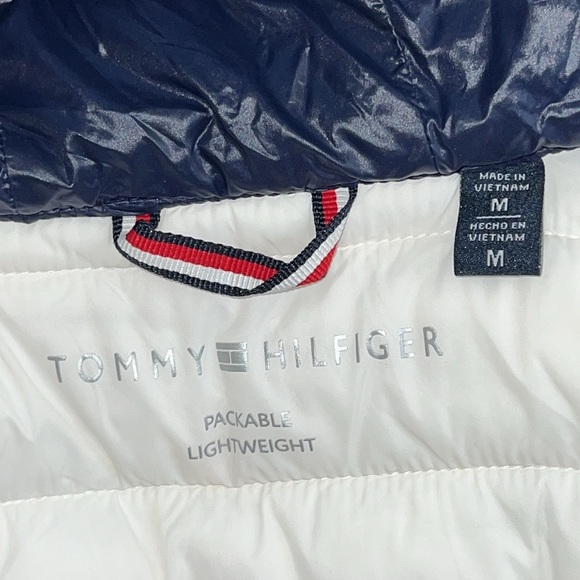 Tommy Hilfiger women puffer hooded jacket medium size - Picture 12 of 12